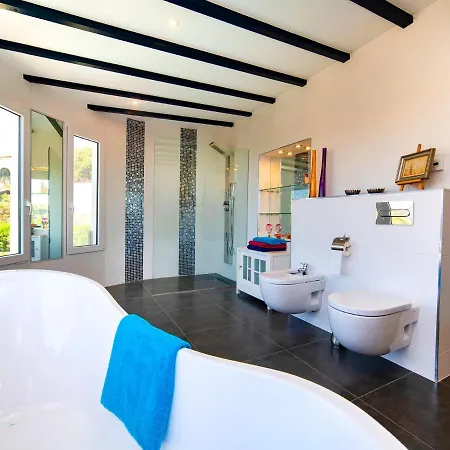 Mandalea Villa